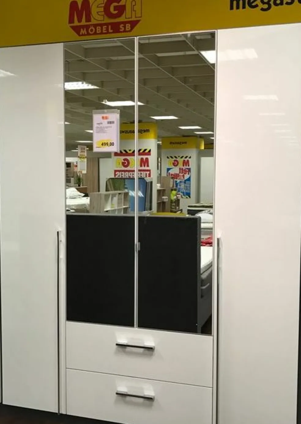 Armoire à portes battantes ESSENSA