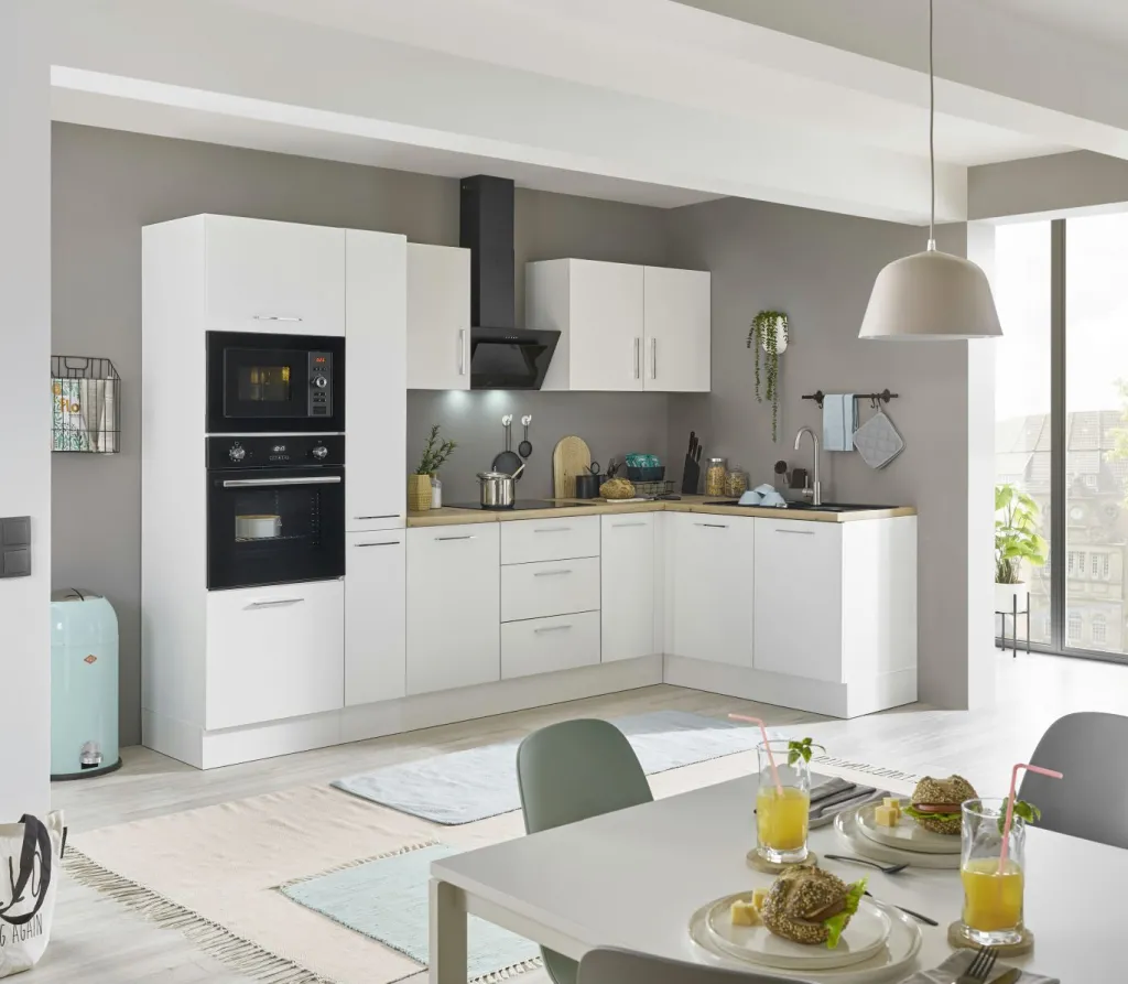 Bega BBK Cuisines Équipées|Afficher Blocs Cuisine<Bloc cuisine avec électroménager CORNWALL (cuisine d'angle-four-micro-ondes-armoire coulissante) II