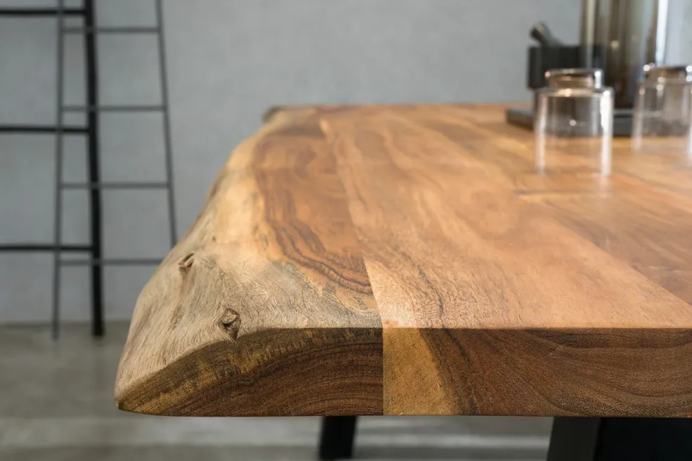 Table de repas LEMBANG